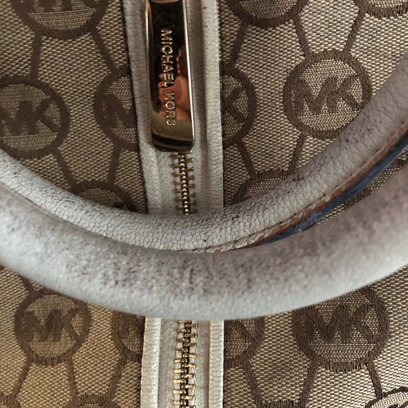 Michael Kors monogram canvas bag - Picture 9 of 10